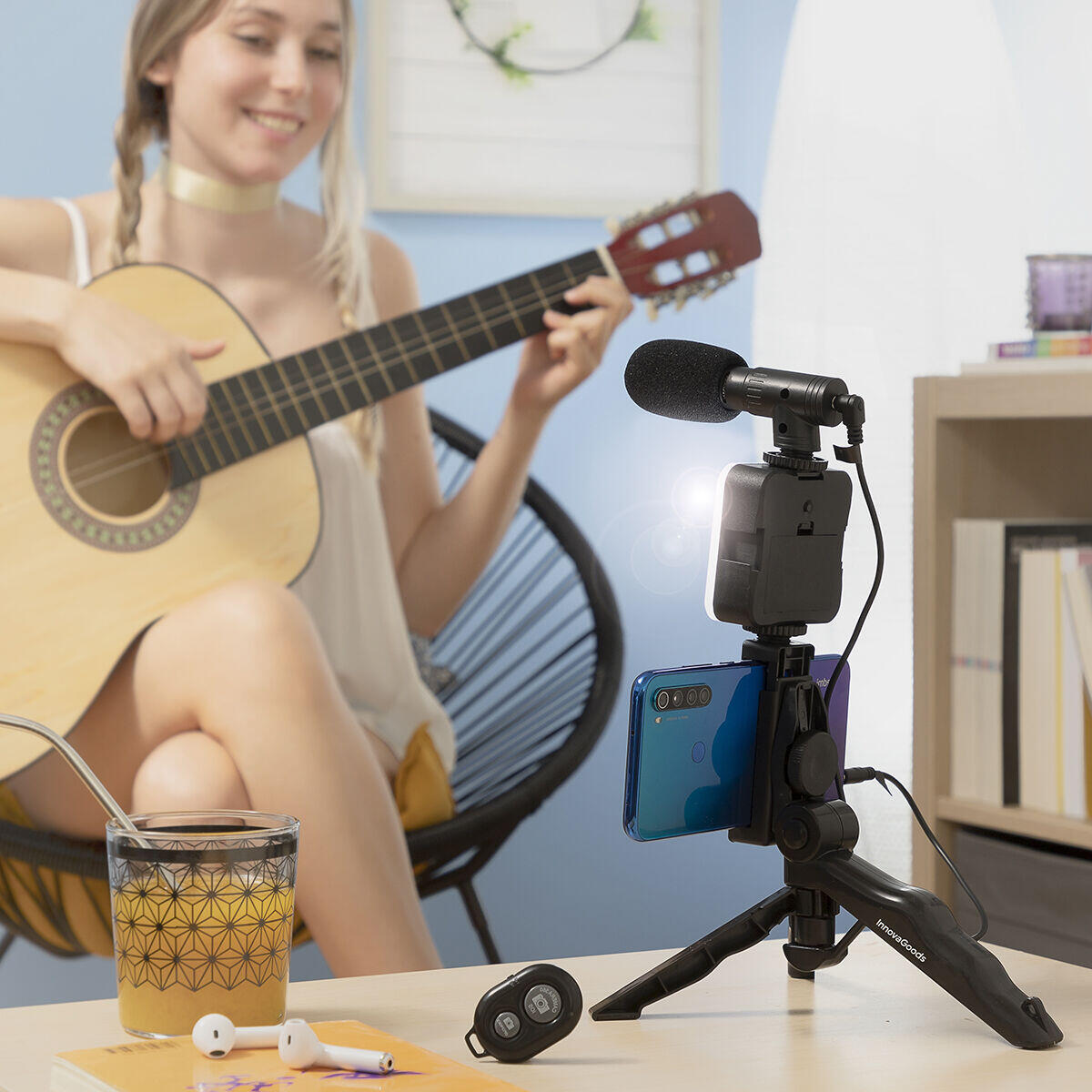 Kit Vídeo Blogging con Luz, Micrófono y Mando Plodni 6 Piezas