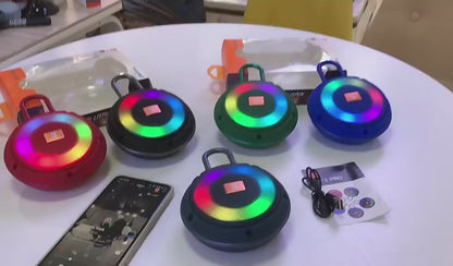 Altavoz Clip 3 Pro - Portátil, Bluetooth, Resistente al Agua, Ideal para Aventura