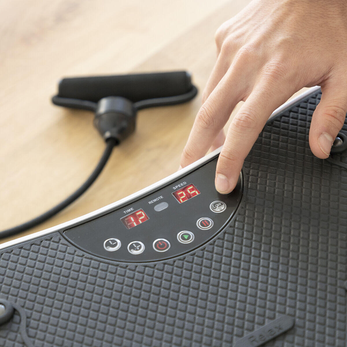 Plataforma Vibratoria de Entrenamiento con Accesorios y Guía de Ejercicios Vybeform