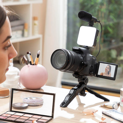 Kit Vídeo Blogging con Luz, Micrófono y Mando Plodni 6 Piezas
